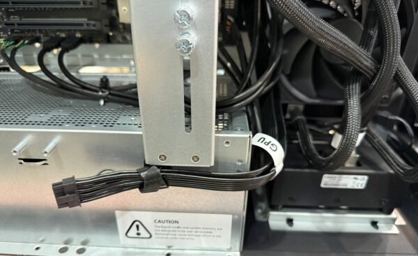 008 MSI WS300T60L (NVIDIA DGX Station) 桌上型AI工作站